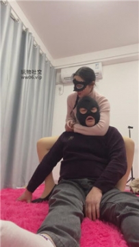 【调教视频】【姗姗】鞭打耳光虐乳肉丝高跟踩踏    241213-8