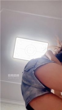 【第一视角】【灵韵】牛仔裤胯下巨人视角    250807-10