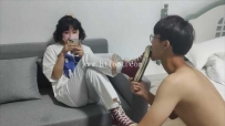28939  【00后小彤】狗子18岁成人礼就在我脚下度过了