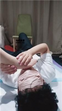 【调教视频】【羽唯】玉足踢裆恋足舔 JS250520-23