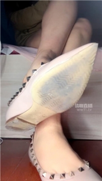 【第一视角】【咬猫】裸足炸限制鹿    251219-32