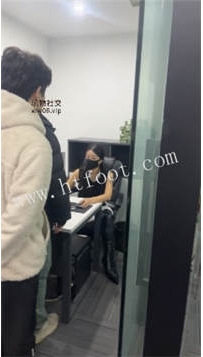 ZB2406 重庆三三女王 ID323692 250211 公司招聘私人宠物51分钟