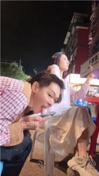 【调教视频】【鲸落女神】户外吃宵夜公开处刑【双视角版】 bf58526