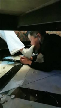 【调教视频】【文文文】KTV-做陪酒公主的鞋奴 JS260105-10