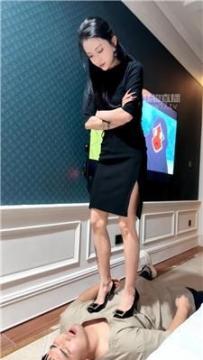 【调教视频】【水晶熊】足浴店当技师面按摩互动 bf60268