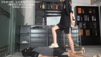 【樱女王】樱女王羞辱调教，舔脏鞋底，全体重踩踏，随意践踏，踹脸等！YC-230303-3