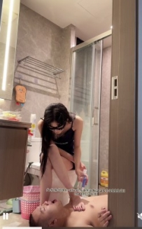 圈内巅峰颜值皇家御姐卫生间调狗 YC-250816