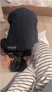 【调教视频】【柠柠】精神小妹的脚下奴【三视角版】 JS251020-41