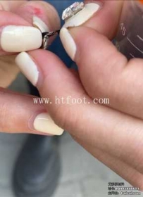 25865  【雅泫】手撕蚂蚁后踩尸