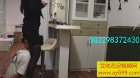 2536 人脸吧台椅：坐脸