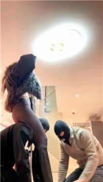 【调教视频】【晨颜】连环抽耳光-白袜气味辱【双视角版】 JS251215-39