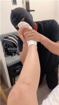 【调教视频】【台湾婲】可爱白袜小妹虐刑狗 JS251012-33