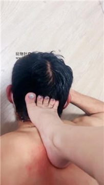 【调教视频】【南月女神】强制闻鞋/骑狗背/脚耳光/鞭打 JS250108-2