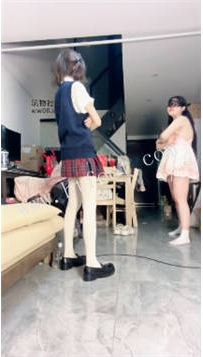 ZB2303 奶味小仙女】母狗女有37分钟