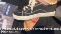 21950 同学全体重踩脸 舔鞋底