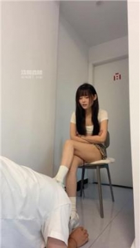 【调教视频】【婉纱】耐克鞋白袜虐贱奴 bf53966