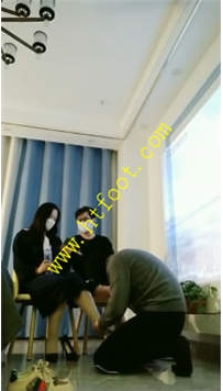 TL27283 月儿】教贱狗舔舒服的教程52分钟