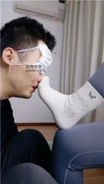 【调教视频】【桃桃樱】白袜塞嘴/深喉/恋足狂舔 JS241215-28