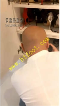 TL23172 萱萱女蒂】剧情逮住一个偷丝袜的光头奴34分钟