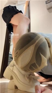 【调教视频】【佳佳】白袜可爱小主的脚下奴 bf55132