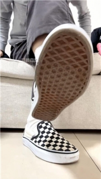 【第一视角】【乐乐】脏鞋底白棉袜    260314-22