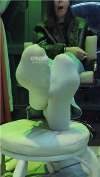 【调教视频】【咩祖】双S-超臭脚丫玩地毯奴 JS251102-26