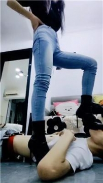 【调教视频】【苏大大】高跟短靴碾压踩 JS251016-41