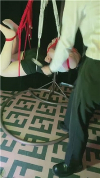 【调教视频】【林深】吊绑囚禁你们的女神    241217-11