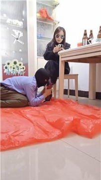 【调教视频】【沐颜】高跟碾压踩喂食 JS251013-35