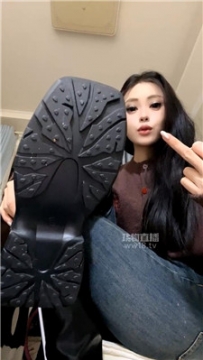 【第一视角】【零心】牛仔裤里丝口水炸    260114-21