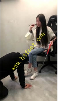 TL27862 精神小妹鞭打文文48分钟