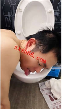 TLZB26126御灵-调小骚裸足舔脚圣水不断喂食36分
