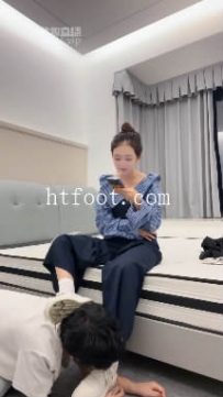 ZB11837 煎饼狗子-被美女主人玩弄35分钟