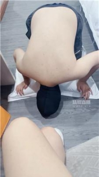 【调教视频】【小鱼崽】健身后原味鞋袜虐奴才 JS250816-30