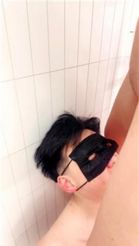 【调教视频】【夏芙】长腿车模跳踩地毯奴【上】 JS260322-28