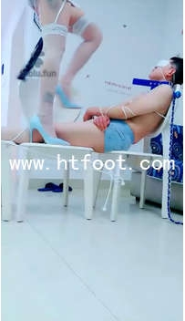TL13015 艾丽莎 任意羞辱贱狗【76分钟】