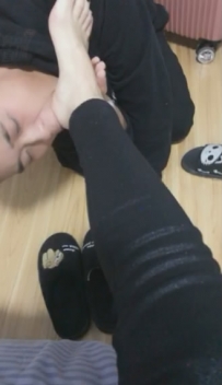 TL894 青岛双女主仟娇 偷偷播小奴不知道 1123