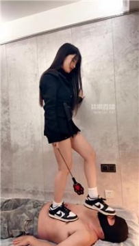 【调教视频】【viya】高帮鞋+熊猫鞋碾压踩 bf59254