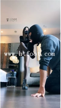 TL16750 仙女殿下S口嗨的下场踢裆踩舌头剩水丝袜食物58分钟