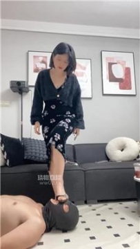 【调教视频】【甜味药丸】胶带捆绑-玉足深喉-高跟踩 JS251024-30