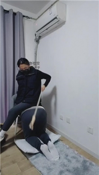 【调教视频】【上海汤圆】衣架衣叉重度sp    241219-3