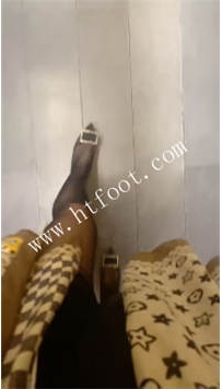 TL45332 芭蕾小妈】TJ茶楼玩弄傻儿子57分钟