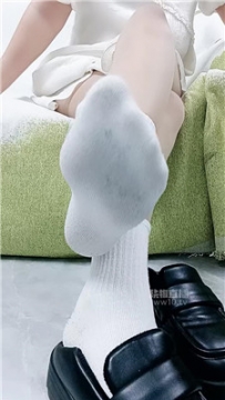 【第一视角】【依甜】老婆是媚黑的母狗    251213-24