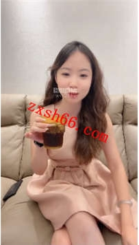 TLZB25777桃桃-清纯女大居家玩狗45分