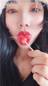 【第一视角】【兔粉粉】棒棒糖想吃吗    251202-21