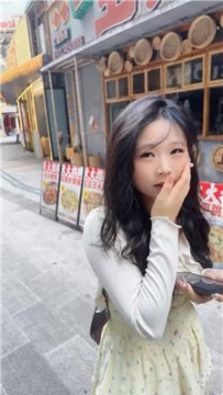 【调教视频】【狗哥】原味白袜脚捂脸-钻胯抽耳光 bf56606