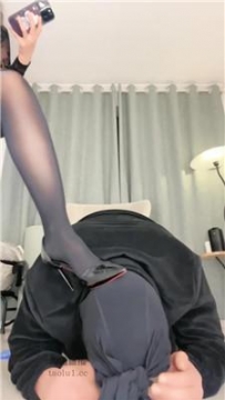 【调教视频】【露可大大】品尝臭脚丫-掐乳场 JS251204-11