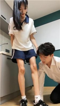 【调教视频】【织羊】变装奴-校服诱惑白袜踩虐 bf54646