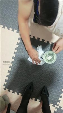 【调教视频】【魅影】重度虐乳滴蜡场 JS251122-11