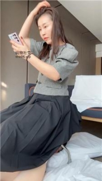 【调教视频】【金融女主】素人S-物化坐垫奴 JS241218-4